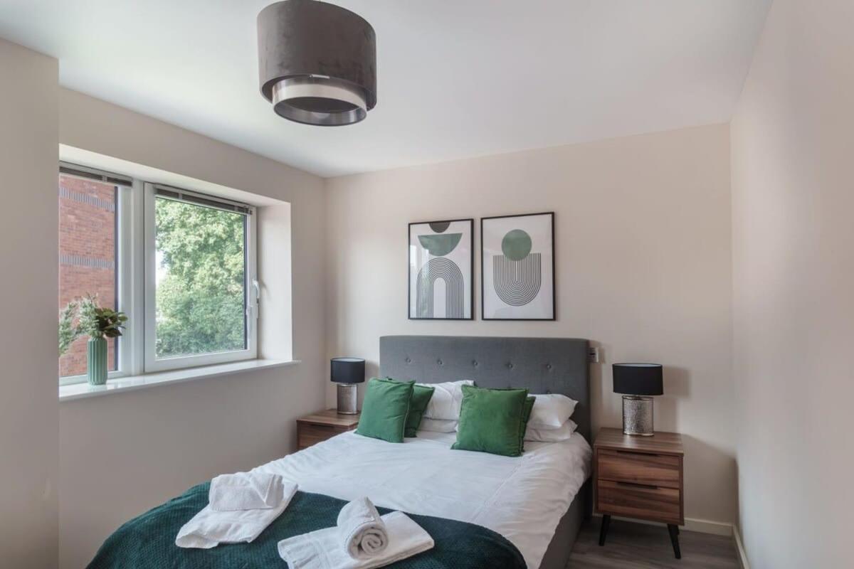 Amazing 1 Bed Apartment In Manchester - Sleeps 2 Bagian luar foto