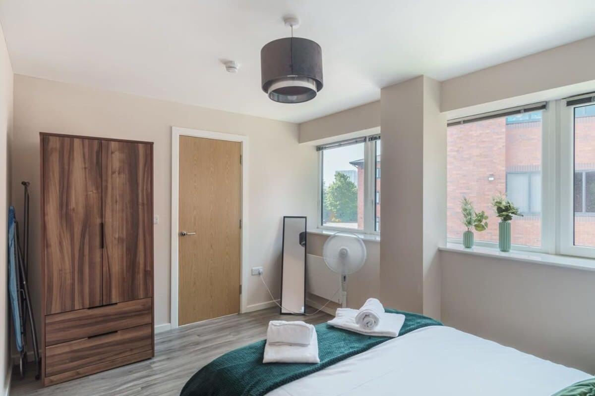 Amazing 1 Bed Apartment In Manchester - Sleeps 2 Bagian luar foto